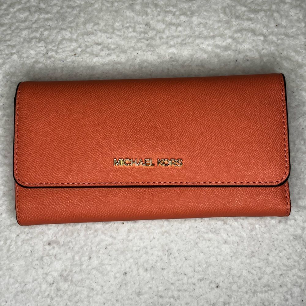 NWT Michael Kors Jet Set Trifold Wallet